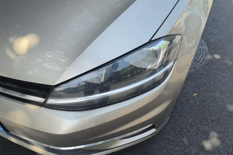 Used Volkswagen Golf 2018 230TSI Automatic Comfort Model Left Front Headlight