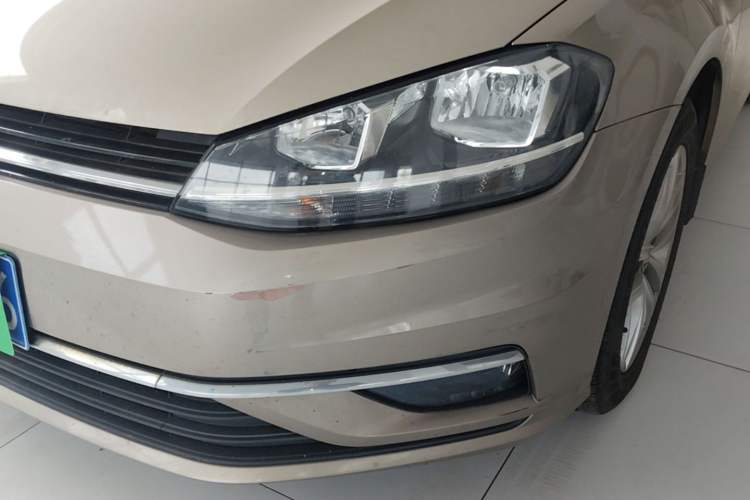 Used Volkswagen Golf 2018 230TSI Automatic Comfort Model Left Front Headlight