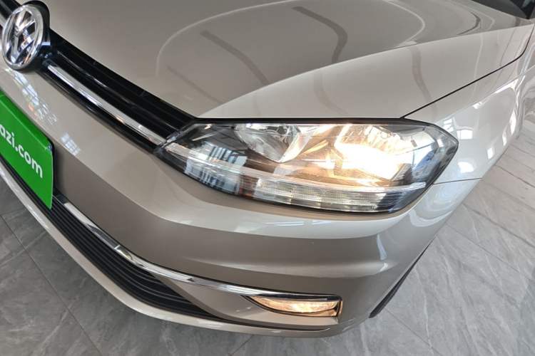Used Volkswagen Golf 2018 230TSI Automatic Luxury Version Left Front Headlight