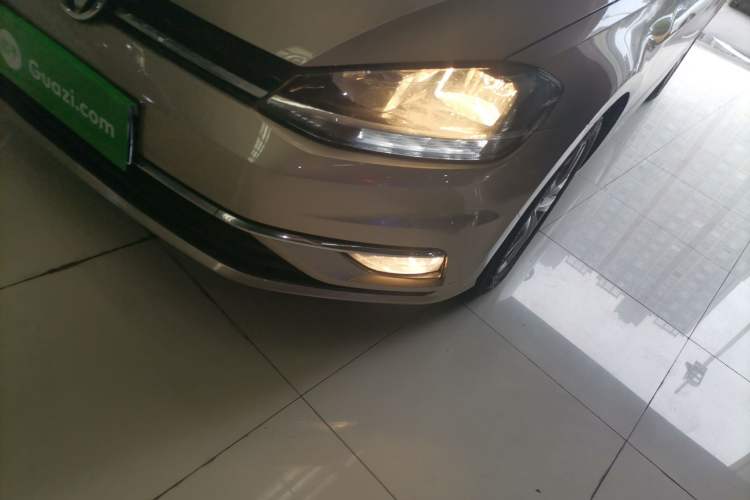 Used Volkswagen Golf 2018 230TSI Automatic Comfort Model Left Front Headlight