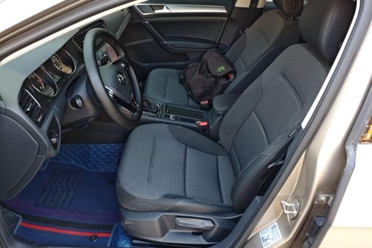 Used Volkswagen Golf 2018 230TSI Automatic Comfort Model Left Front Seat