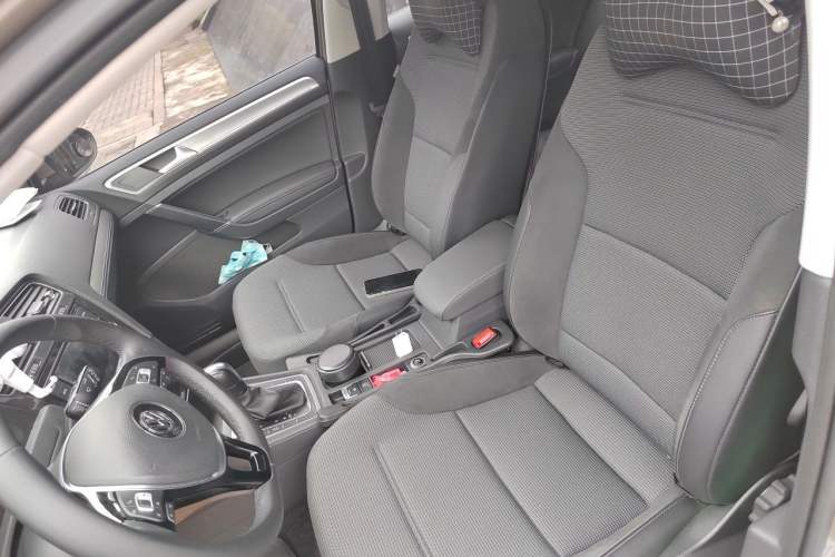 Used Volkswagen Golf 2018 230TSI Automatic Comfort Model Left Front Seat