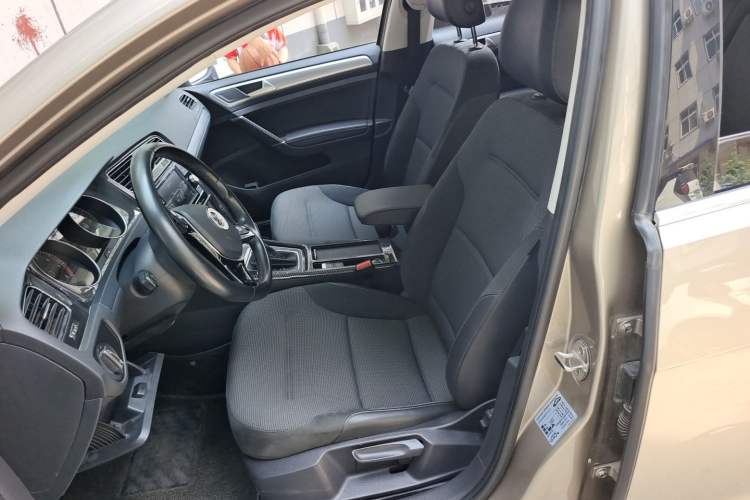 Used Volkswagen Golf 2018 230TSI Automatic Comfort Model Left Front Seat