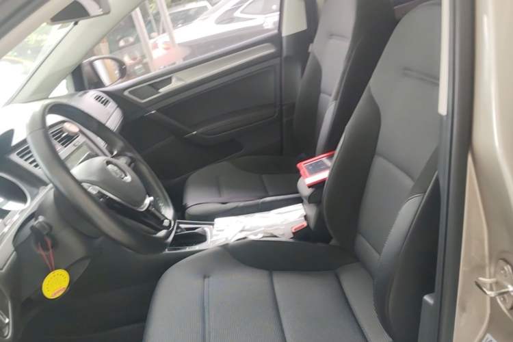 Used Volkswagen Golf 2018 230TSI Automatic Comfort Model Left Front Seat