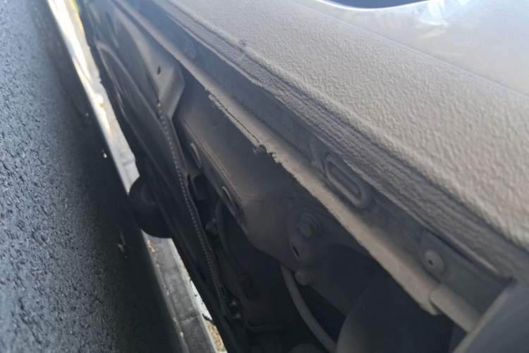 Used Volkswagen Golf 2018 230TSI Automatic Comfort Model Left Side Sill
