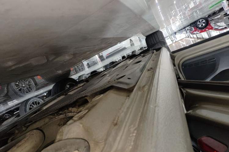 Used Volkswagen Golf 2018 1.6L Automatic Comfort Model Left Side Sill