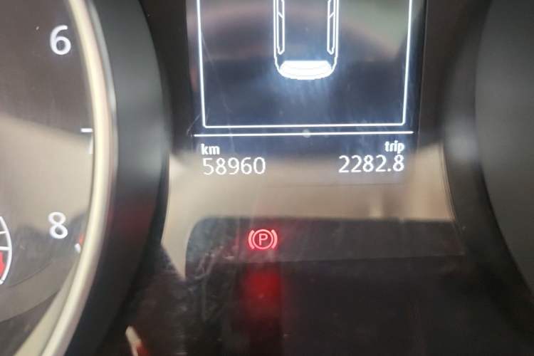 Used Volkswagen Golf 2018 1.6L Automatic Comfort Model Odometer Close Up