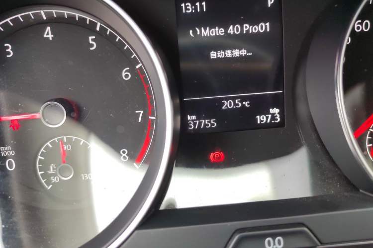 Used Volkswagen Golf 2018 230TSI Automatic Comfort Model Odometer Close Up
