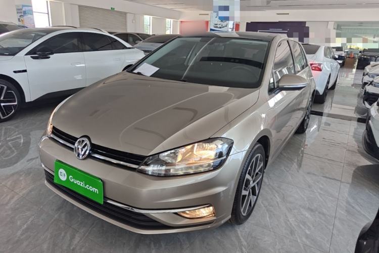 Used Volkswagen Golf 2018 230TSI Automatic Luxury Version Guazi used car, China used car export, Used car for sale, Used cars, Cheapest cars for sale