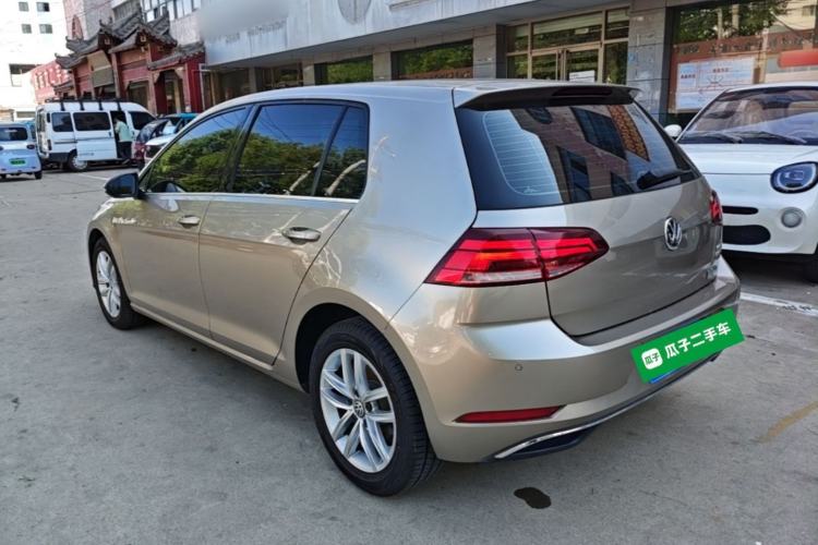 Used Volkswagen Golf 2018 230TSI Automatic Comfort Model Rear Left 45 Deg