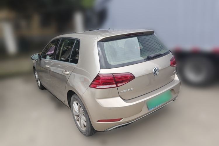 Used Volkswagen Golf 2018 1.6L Automatic Comfort Model Rear Left 45 Deg