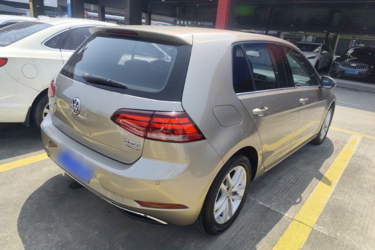Used Volkswagen Golf 2018 230TSI Automatic Comfort Model Rear Right 45 Deg
