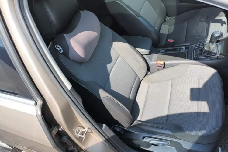 Used Volkswagen Golf 2018 230TSI Automatic Comfort Model Right Front Seat