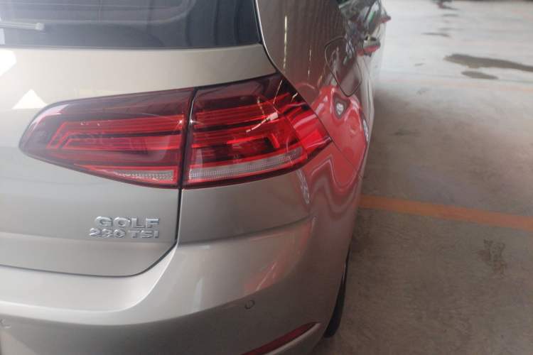 Used Volkswagen Golf 2018 230TSI Automatic Comfort Model Right Rear Taillight