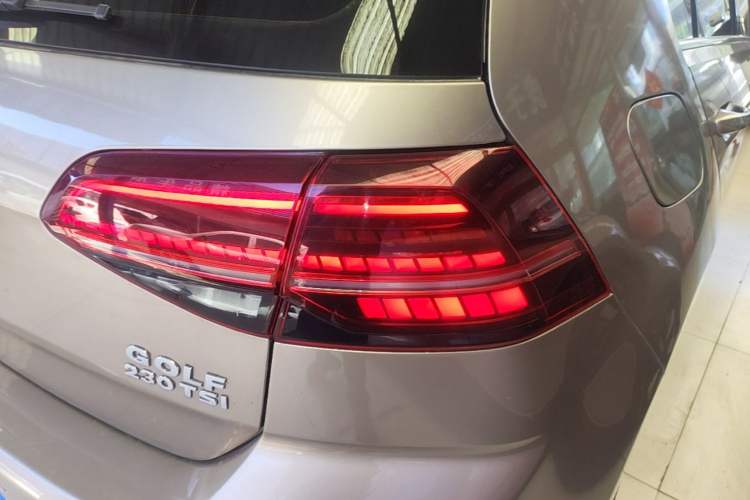 Used Volkswagen Golf 2018 230TSI Automatic Luxury Version Right Rear Taillight