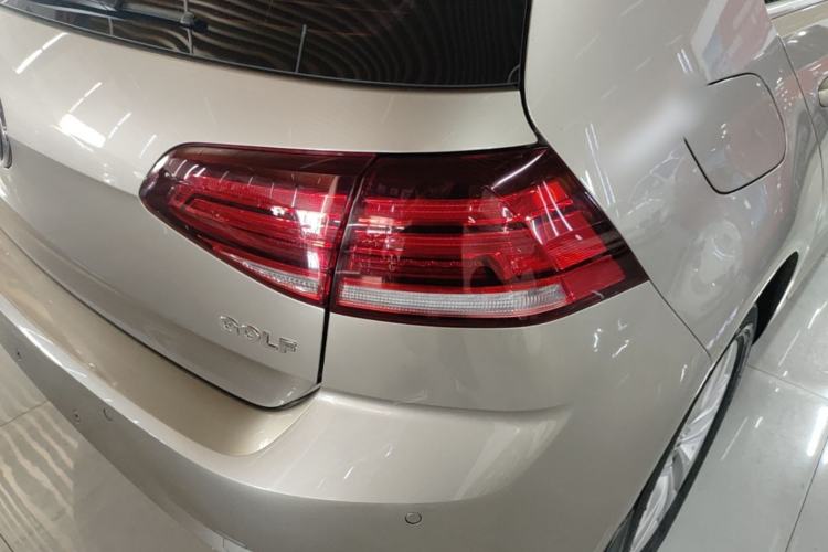 Used Volkswagen Golf 2018 1.6L Automatic Comfort Model Right Rear Taillight