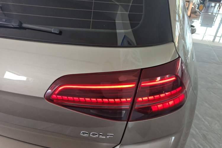 Used Volkswagen Golf 2018 230TSI Automatic Luxury Version Right Rear Taillight