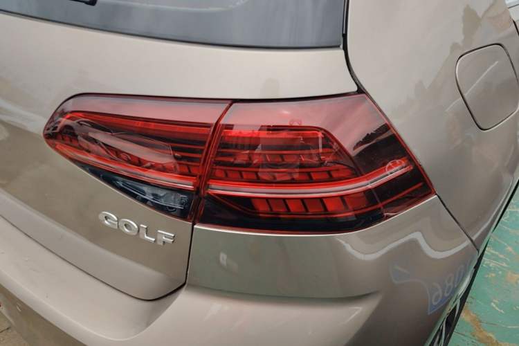 Used Volkswagen Golf 2018 230TSI Automatic Luxury Version Right Rear Taillight