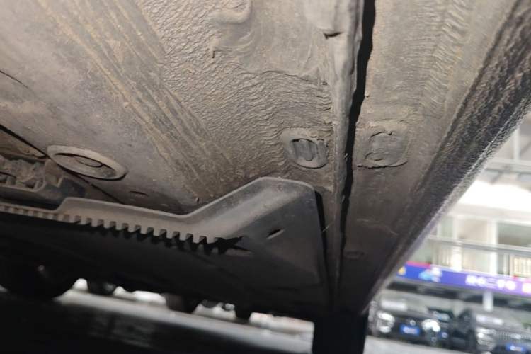 Used Volkswagen Golf 2018 230TSI Automatic Comfort Model Right Side Sill
