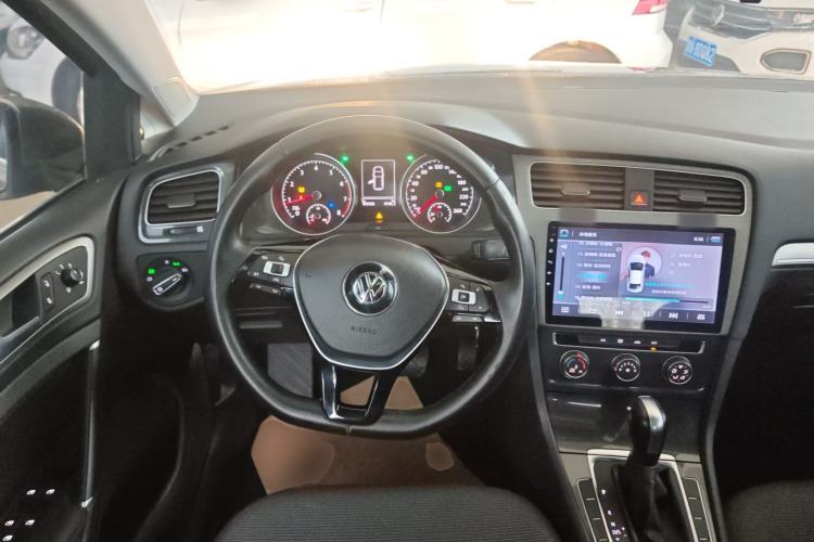 Used Volkswagen Golf 2018 1.6L Automatic Comfort Model Steering Wheel