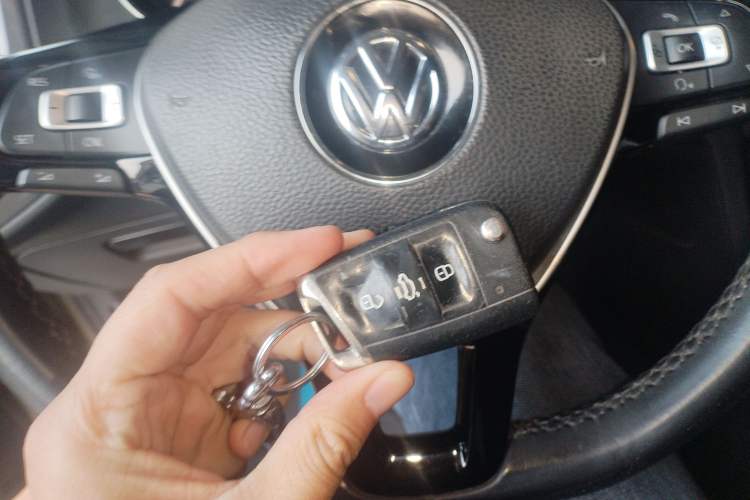 Used Volkswagen Golf 2018 230TSI Automatic Comfort Model Vehicle Key