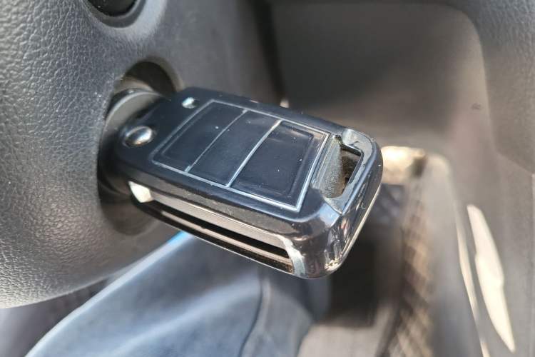 Used Volkswagen Golf 2018 1.6L Automatic Fashion Model Vehicle Key