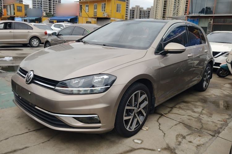 Used Volkswagen Golf 2018 230TSI Automatic Luxury Version Guazi used car, China used car export, Used car for sale, Used  cars, Cheapest cars for sale