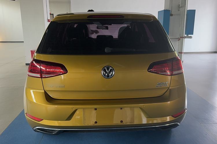 Used Volkswagen Golf 2018 230TSI Automatic Comfort Model Exterior 4