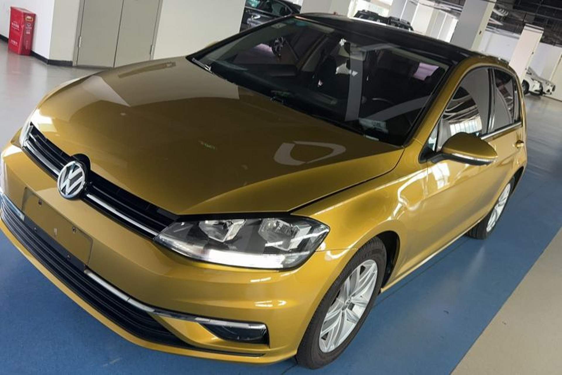 Used Volkswagen Golf 2018 230TSI Automatic Comfort Model Front Left 45 Deg