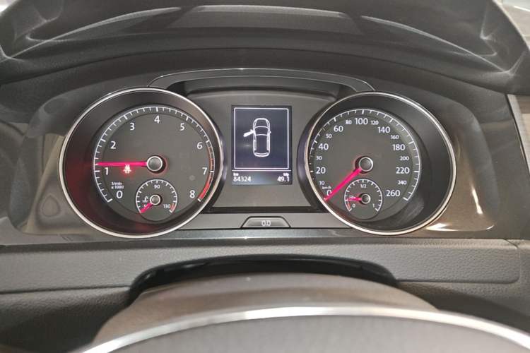 Used Volkswagen Golf 2018 230TSI Automatic Comfort Model Instrument Cluster