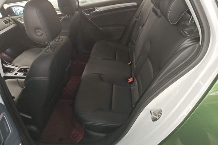 Used Volkswagen Golf 2018 230TSI Automatic Comfort Model Left Rear Seat