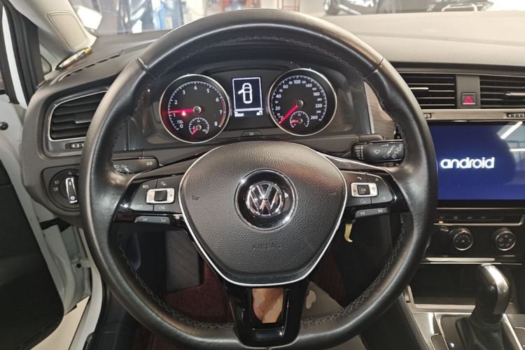Used Volkswagen Golf 2018 230TSI Automatic Comfort Model Steering Wheel