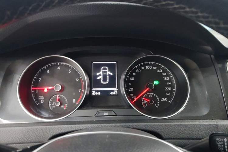 Used Volkswagen Golf 2018 230TSI Automatic Comfort Model Instrument Cluster