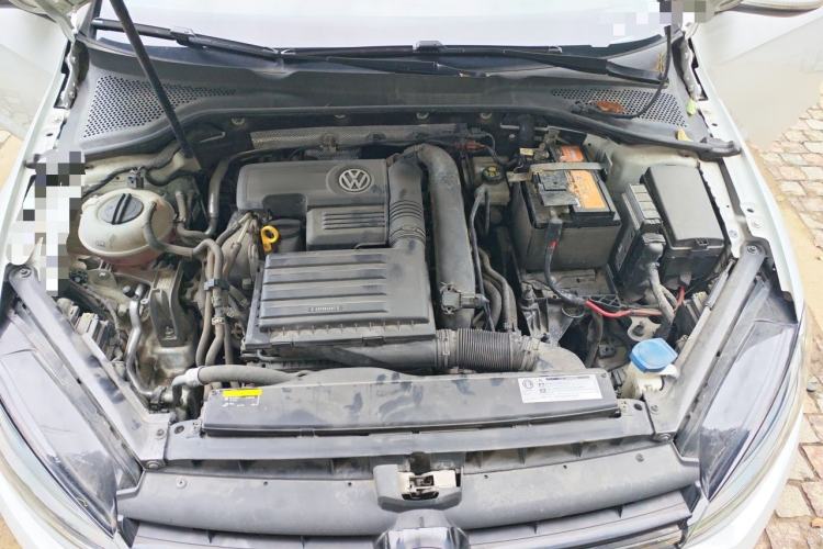 Used Volkswagen Golf 2018 230TSI Automatic Comfort Model Engine Bay