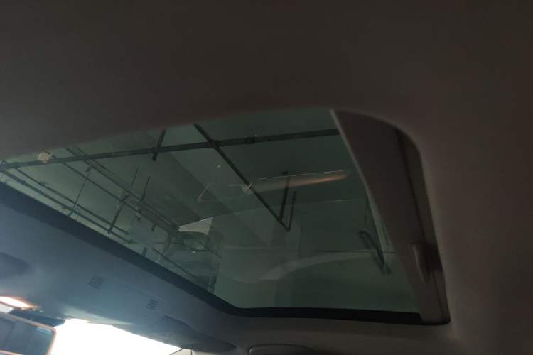 Used Volkswagen Golf 2018 230TSI Automatic Comfort Model Headliner