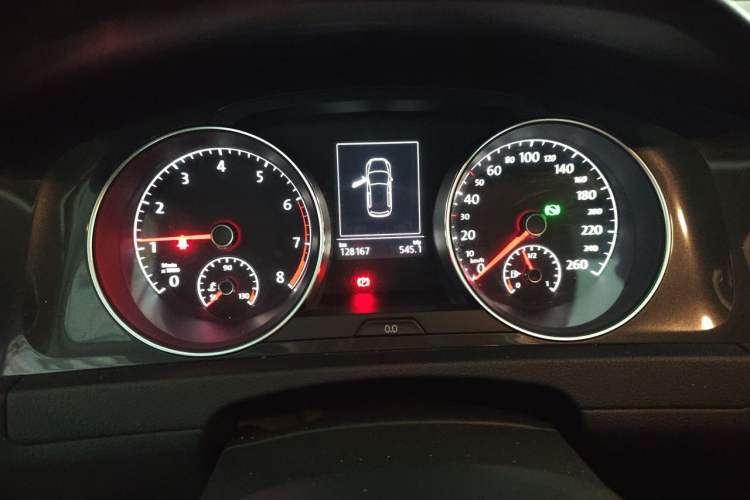 Used Volkswagen Golf 2018 230TSI Automatic Comfort Model Instrument Cluster
