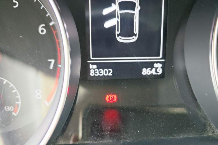Used Volkswagen Golf 2018 230TSI Automatic Comfort Model Odometer Close Up