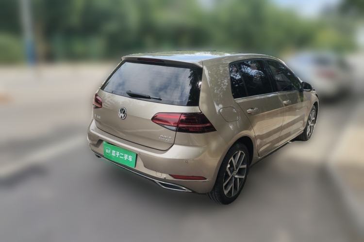 Used Volkswagen Golf 2018 230TSI Automatic Luxury Version Rear Right 45 Deg