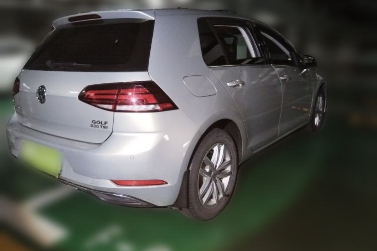 Used Volkswagen Golf 2018 230TSI Automatic Comfort Model Rear Right 45 Deg