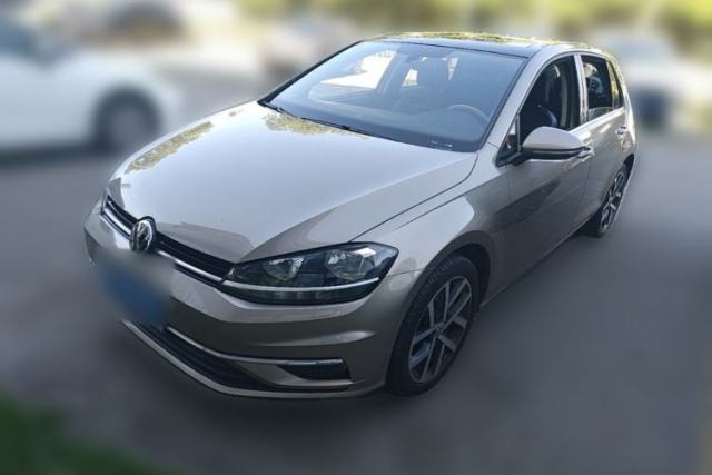 Ojetý Volkswagen Golf 2018 230TSI Automatic Luxury Version