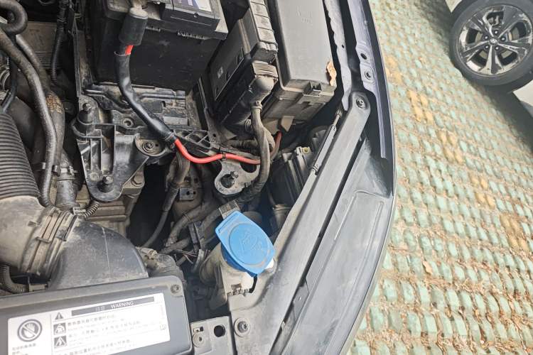 Used Volkswagen Golf 2018 1.6L Automatic Comfort Model Engine Bay Left