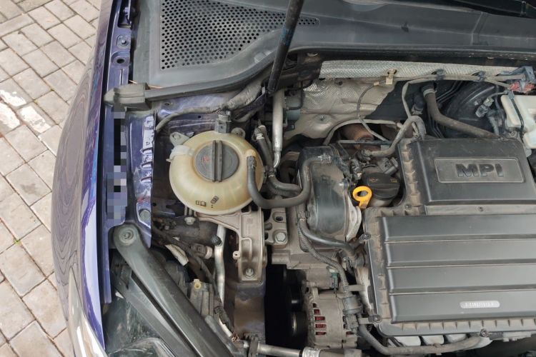 Used Volkswagen Golf 2018 1.6L Automatic Comfort Model Engine Bay Right