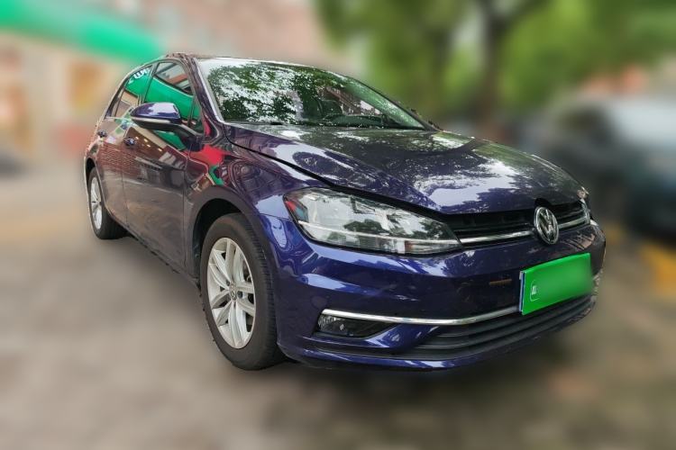 Used Volkswagen Golf 2018 1.6L Automatic Comfort Model Front Right 45 Deg