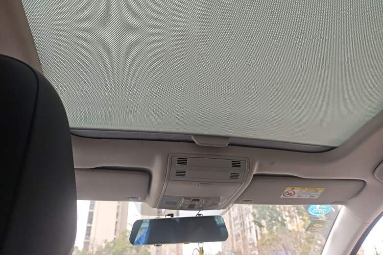 Used Volkswagen Golf 2018 1.6L Automatic Comfort Model Headliner