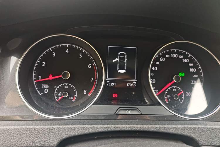 Used Volkswagen Golf 2018 1.6L Automatic Comfort Model Instrument Cluster