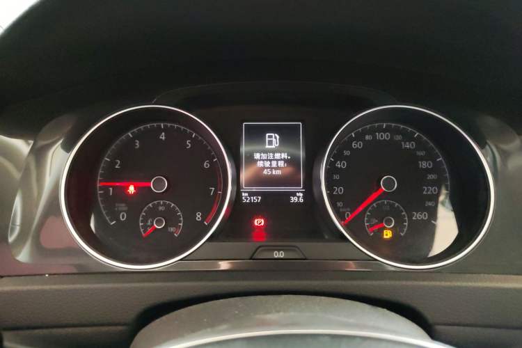 Used Volkswagen Golf 2018 230TSI Automatic Comfort Model Instrument Cluster