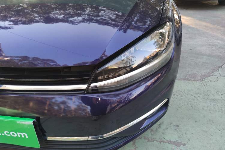 Used Volkswagen Golf 2018 230TSI Automatic Comfort Model Left Front Headlight