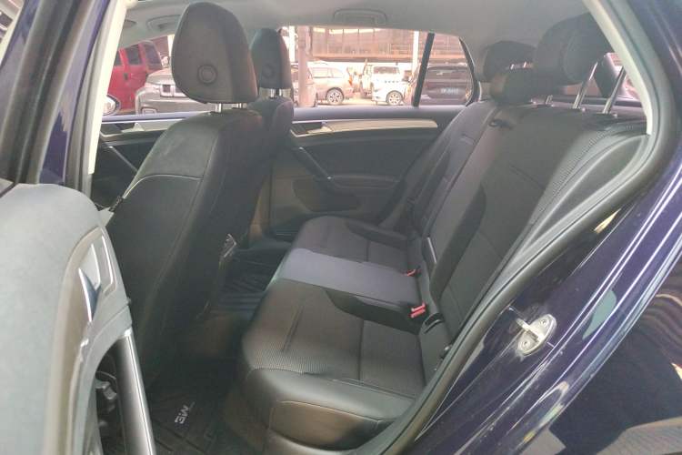 Used Volkswagen Golf 2018 230TSI Automatic Comfort Model Left Rear Seat