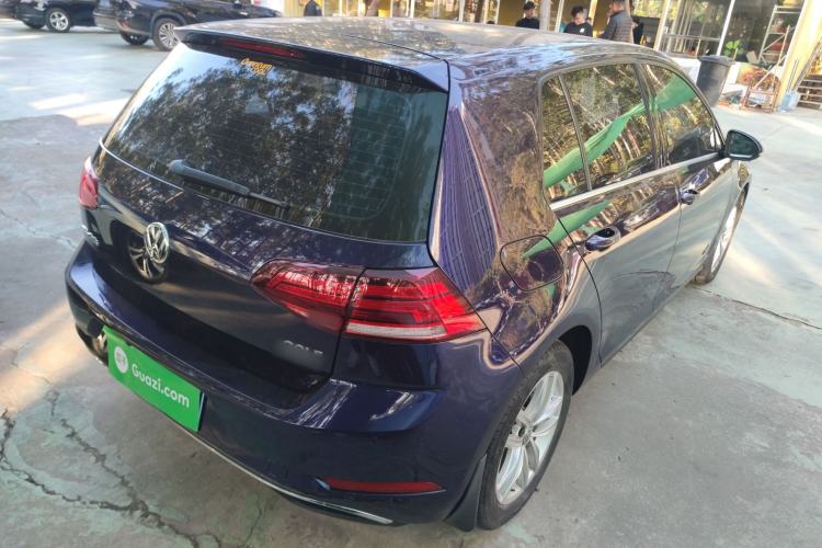 Used Volkswagen Golf 2018 230TSI Automatic Comfort Model Rear Right 45 Deg