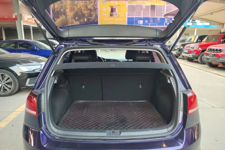 Used Volkswagen Golf 2018 230TSI Automatic Comfort Model Trunk